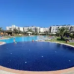 Blue Retreat Suite By The Sea