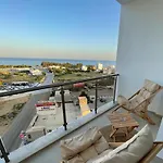 Penthouse Studio Am Long Beach Mit Meerblick