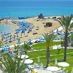 Myroandrou Beach Hotel Apartments