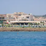 Polyxenia Isaak Luxury Villas And Apartments