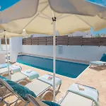 Marimar Villa