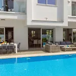 Fig Tree Bay Residences 3