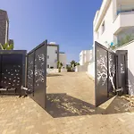 Fig Tree Bay Residences 4