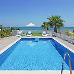 Villa Ivory - Seafront