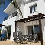 Coral Bay Sunbeam Villa
