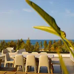 Sunrise Beachfront Villas - Villa 1