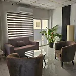 Polyxeni Hotel Apartments