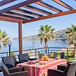Kallinousa Beach Villa