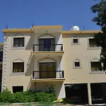 Odysseas & Eleni Hotel Apartments