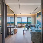 Four Seasons Hotel