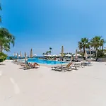 Diana - Coralli Beachfront Apartment