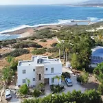 Beautiful Home In Pegia-Paphos With Wifi