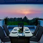 Sophia\'S Seaview Luxury Villas