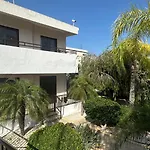 Maricosta Apartments