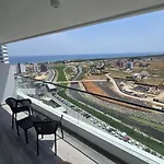 Grand Sapphire Holliday