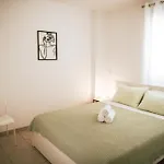 Sunrise Beach Apartments