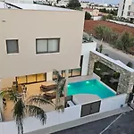 Stay Oasis Luxury Villas