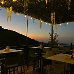Two Flowers Hotel