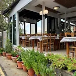 Two Flowers Hotel