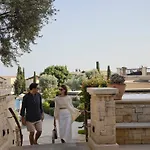 Aphrodite Hills Hotel