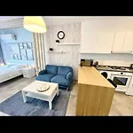 Caesars Studio Flat