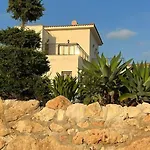 Villa Sunny Karina