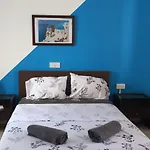 Golden Coast - Trendy Villa 4 Bedroom