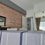 Didius Two-Bedroom Apartment With Sea View At Caesar Resort