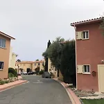Cozy House Near The Beach In Regina Gardens