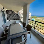 Lightness Apartment By The Sea