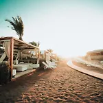 Panoramic View 250M To Sea Resort Pool Spa