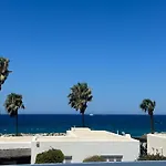 Sunset Deluxe Villa And Studios
