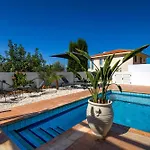 Villa Neda