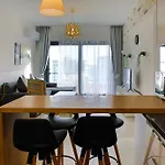 Luxury Two Bedroom Apartment In Caesar Resort & Spa, Long Beach