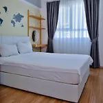 Modern One Bedroom Apartment In Caesar Resort & Spa, Long Beach