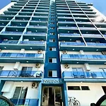 Long Beach Studio With Sea View