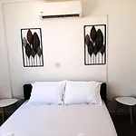H&O Charming Hideaway