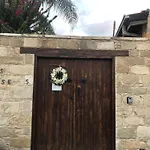 Niki\'S House