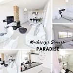 Mackenzie Seaview Paradise