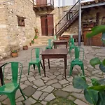 Teacher\'S House
