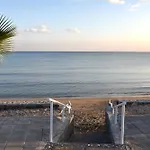 Villa Aqua