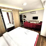 Nurel Shark Residence