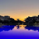 Welcoming 3-Bedroom Apartment With Ocean Views