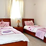 Villa Saraliana Sandy Beach Villas - Heated Pool - Jacuzzi - Private Beach Area