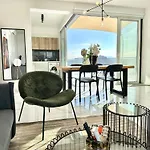 Luxury City Penthouse-Panoramic View-Near Unic