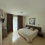 Marianna Hotel Apartments