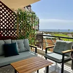 Blue Retreat Suites By The Sea