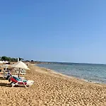 Olive Suites By The Sea