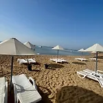 Olive Suites By The Sea