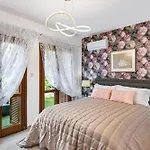 3 Bedroom Villa Eleyjo With Stunning Private Pool, Aphrodite Hills Resort